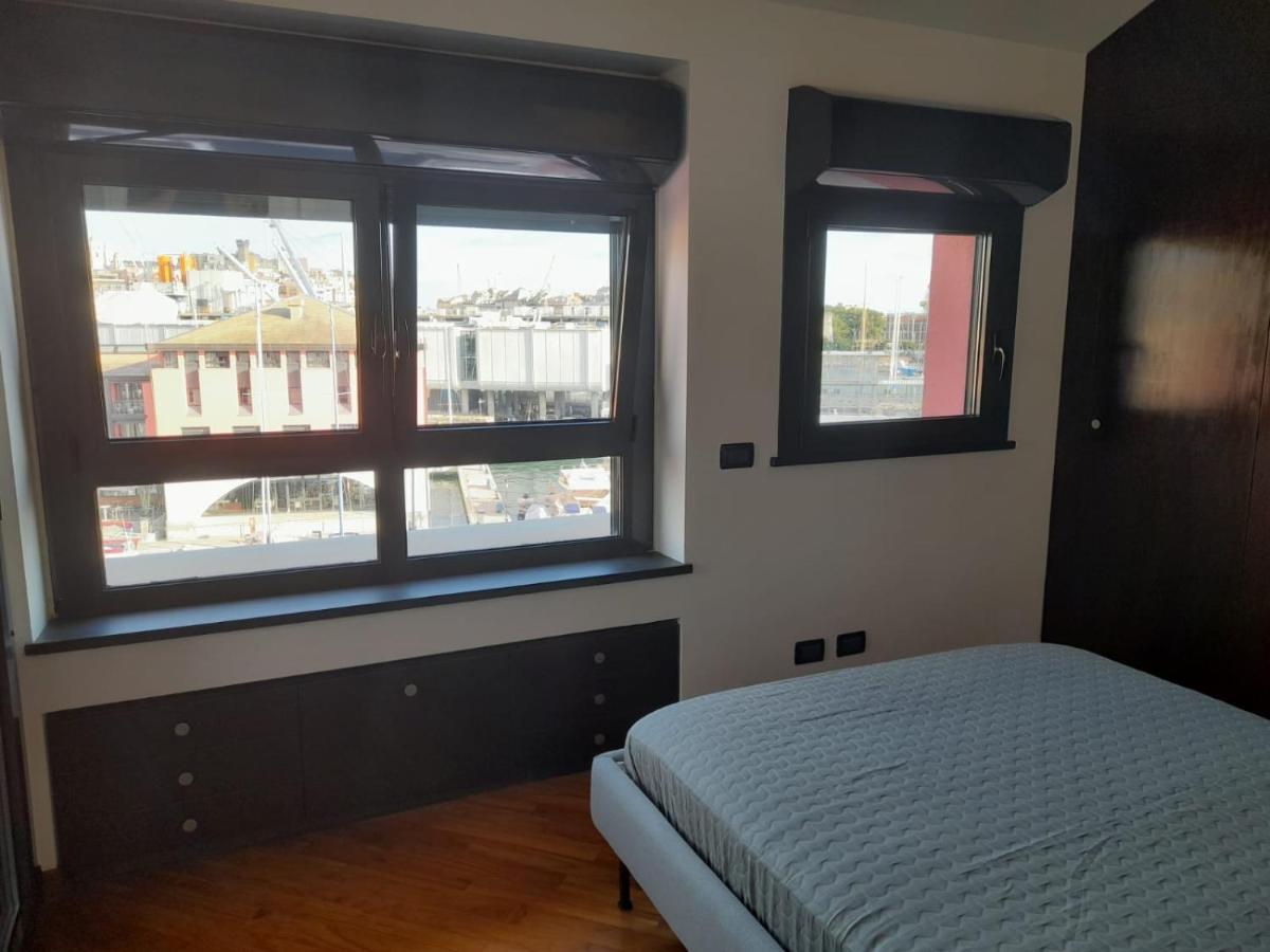 Bilocale Vista Mare Con Terrazzo-porto Antico- Parcheggio Scontato Appartamento *