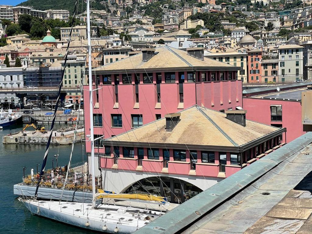 Bilocale Vista Mare Con Terrazzo-porto Antico- Parcheggio Scontato * Genova