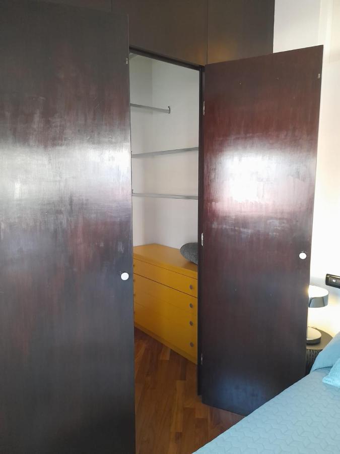 Appartamento Bilocale Vista Mare Con Terrazzo-porto Antico- Parcheggio Scontato
